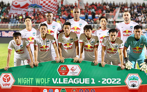 CĐV thất vọng sau trận đấu bạc nhược của HAGL: ‘Đá đâu thua đó, các bạn có biết buồn không’