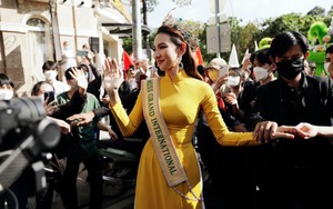 Thùy Tiên bật khóc trước giờ diễu hành mừng chiến thắng Miss Grand