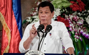 Xóa tan tin đồn lâm trọng bệnh, Tổng thống Philippines bất ngờ 'tái xuất'