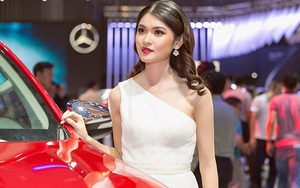 Sao Việt tấp nập khoe dáng bên siêu xe 'hot' nhất vừa ra mắt