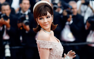 Lý Nhã Kỳ đang giao lưu cùng độc giả Thể thao & Văn hóa