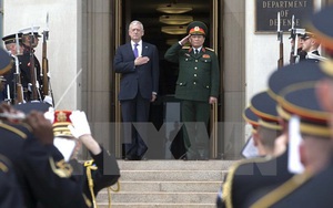 Bộ trưởng Quốc phòng Việt, Mỹ thống nhất tàu sân bay Mỹ thăm Việt Nam