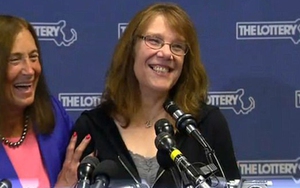 Mỹ: Người trúng giải độc đắc 758 triệu USD nhờ ngày sinh người thân