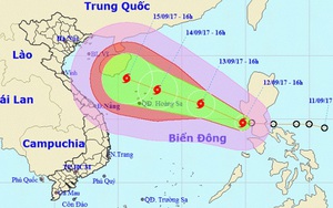 Bão số 10 xuất hiện trên Biển Đông và ngày càng mạnh lên