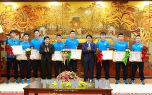 Chủ tịch Hà Nội Nguyễn Đức Chung khen thưởng Đội U23 Việt Nam, HLV Park Hang Seo
