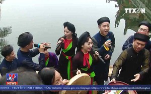 VIDEO Hội Lim cấm liền anh, liền chị ngửa nón mời trầu xin tiền