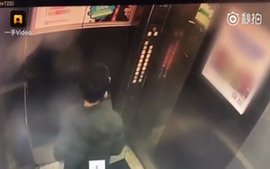 XEM VIDEO: Thiếu niên mắc kẹt trong thang máy sau khi tè bậy vào bảng điều khiển