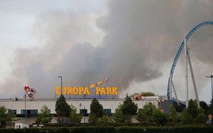 Hỏa hoạn tại khu vui chơi giải trí lớn nhất nước Đức