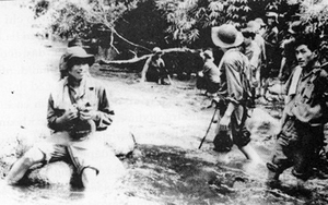 Phát hành sách 'Chuyện chúng tôi - Lính xung kích Thông tấn'