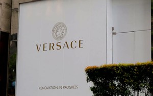 Michael Kors thâu tóm Versace với giá 1,83 tỷ euro