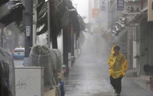 Bão Trami đổ bộ Nhật Bản: Dự báo tâm bão sẽ tiến gần tới thành phố Osaka