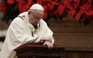 Giáo hoàng Francis cầu nguyện cho hòa bình thế giới, kêu gọi con người hãy sẻ chia hơn