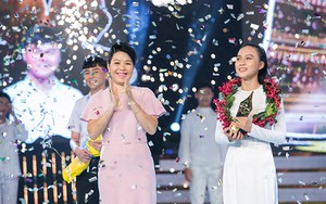 'Nói với chính mình', nữ sinh chuyên Văn giành quán quân Én Vàng học đường 2018