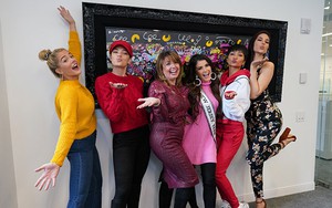 H’Hen Niê cá tính 'đọ' sắc cùng các người đẹp Miss Universe ở Mỹ