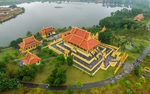 Cột chỉ tay, chúc phúc cầu an năm mới