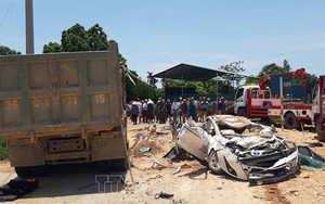 Vụ xe tải lật đè chết 3 người trên ô tô con tại Thanh Hóa: Cháu bé may mắn sống sót đã xuất viện