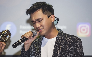 Xuân Nghị hội ngộ Trung 'Ruồi', trổ tài ca hát trong fan meeting tại Hà Nội