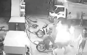 Hà Nội: Xử phạt nhóm thanh niên hút thuốc gây cháy tại cây xăng