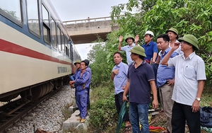 Đường sắt Bắc - Nam thông tuyến, sẵn sàng vận chuyển miễn phí hàng cứu trợ