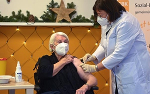 Giới chuyên gia Đức cảnh báo sự nguy hiểm của biến thể virus SARS-CoV-2