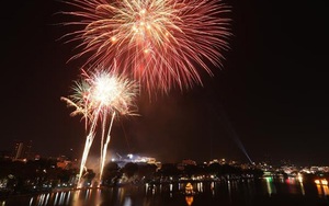 Hà Nội hủy bắn pháo hoa ở 29 điểm đêm Giao thừa Tết Nguyên đán 2021