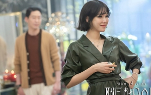 Lee Ji Ah tái xuất đầy bí ẩn trong 'Penthouse: Cuộc chiến thượng lưu 2'