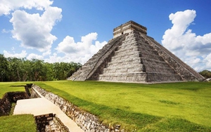 Phát hiện các dấu tay hơn 1.200 năm tuổi trong hang động tại Mexico