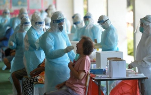 WHO: 115.000 nhân viên y tế trên toàn thế giới đã qua đời vì Covid-19