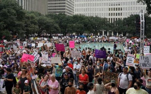 Mỹ: Hàng nghìn người biểu tình phản đối luật hạn chế phá thai hà khắc