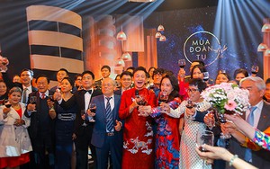 Đón Giao thừa cùng 'Mùa đoàn tụ 2022': Thiêng liêng, tự hào, ấm áp và hy vọng