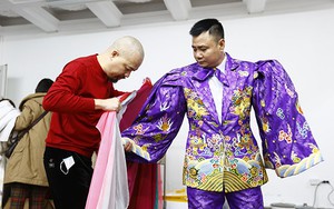 Hậu trường 'Táo quân 2022': NTK Đức Hùng chăm chút trang phục tỉ mỉ cho các Táo