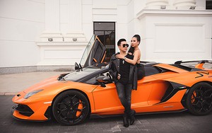 Quang Hà lái siêu xe Lamborghini du xuân cùng 'người tình tin đồn'