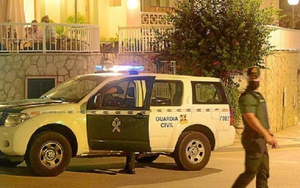 Hai nghệ sĩ Việt ở Tây Ban Nha đang được hỗ trợ thủ tục visa lưu trú