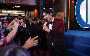 'Nam thần' August Vachiravit sánh đôi Ngọc Lan Vy, 'nịnh' fan Việt cực ngọt