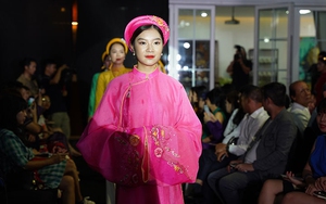 'Đưa áo dài Việt thành sản phẩm mang tính toàn cầu là một thử thách'