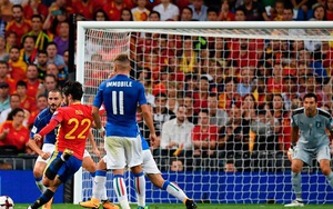 Khi HLV đối thủ phải vỗ tay tán thưởng 'siêu nhân' Isco