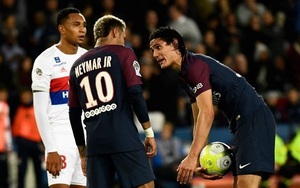'Cavani và Neymar tranh nhau đá penalty nhưng im lặng khi... tính tiền ăn'