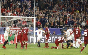 NGOẠN MỤC: Gary Neville đã biết trước về việc Liverpool bị Sevilla 'ngược kèo'