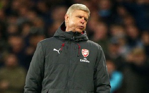 Wenger 'móc máy' Man City: 'Chúng tôi làm gì có dầu mỏ hay tiền bạc'