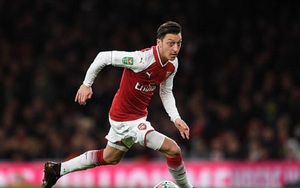 Chuyển nhượng Arsenal ngày cuối: Mua Aubameyang, bán Giroud, Oezil đồng ý gia hạn