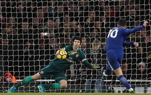 Tranh cãi dữ dội về quả penalty của Eden Hazard ở trận Arsenal 2-2 Chelsea