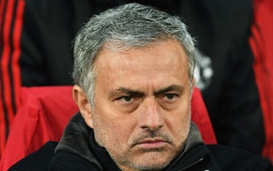 CĐV M.U chia rẽ sâu sắc về bài phát biểu 12 phút của Jose Mourinho