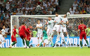 HOÀN HẢO!!! Cú đá phạt thần sầu của Ronaldo vào lưới Tây Ban Nha