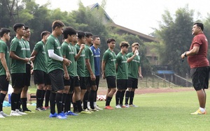 HLV Thái Lan yêu cầu học trò không được sợ hãi khi gặp 'bại tướng của U23 Việt Nam'