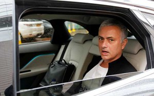 Mourinho đã trải qua những thời khắc cuối cùng ở M.U như thế nào?