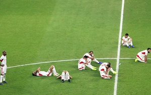 Cầu thủ Jordan đổ gục, khóc nức nở sau khi bị Việt Nam loại khỏi Asian Cup 2019