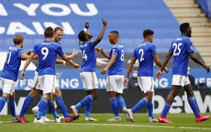 Cuộc đua Top 4 Ngoại hạng Anh: Thua Tottenham, Leicester dâng cơ hội cho MU