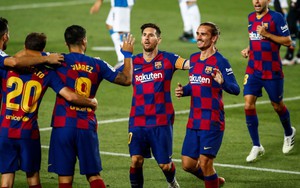Barcelona 1-0 Espanyol: Luis Suarez tỏa sáng, Barcelona bám sát Real Madrid