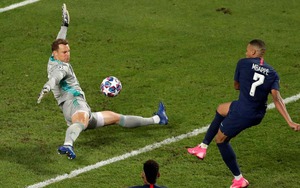 Manuel Neuer: 'Thủ môn quét' độc nhất vô nhị của bóng đá