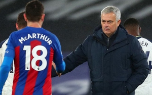 Lloris mắc sai lầm vẫn được Mourinho khen hay nhất Premier League